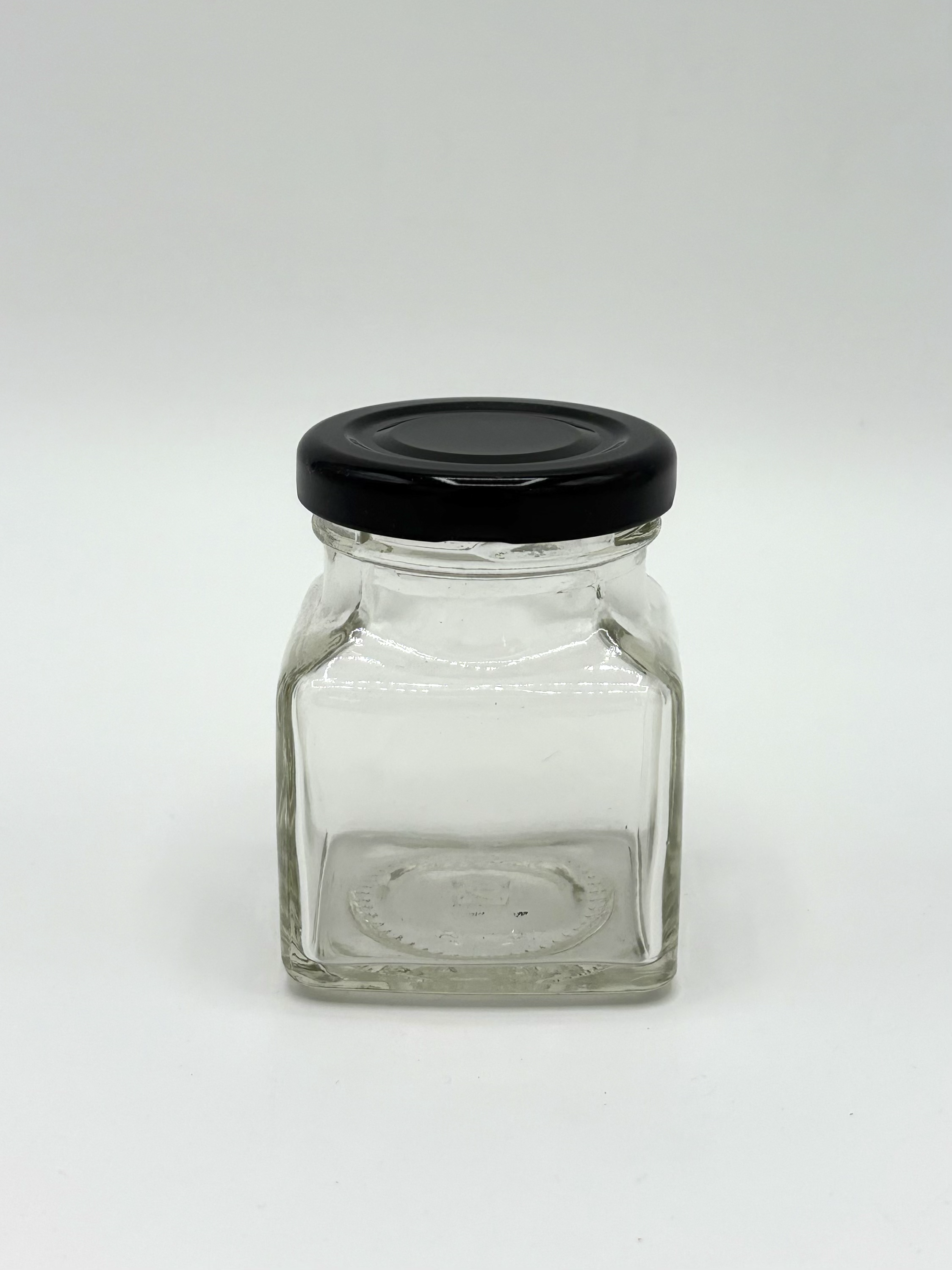 lan_106_to_48_noir_2038266265