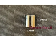 bouchon vis 17mm en plastique noir